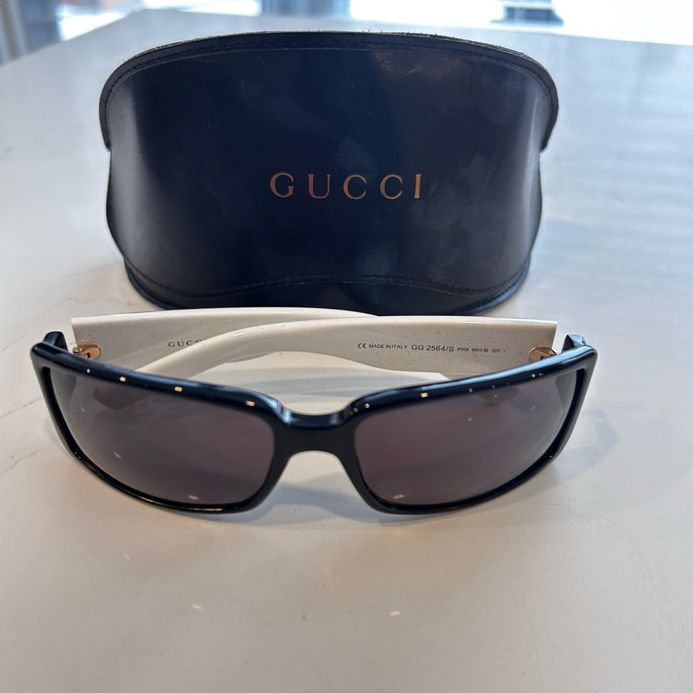 Gucci Black Sunglasses